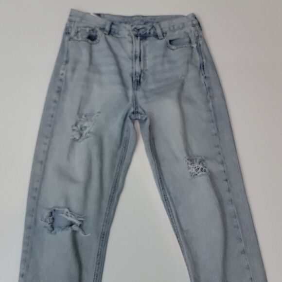 AMERICAN EAGLE Distressed Relaxed Jeans size 4 - Picture 2 of 11